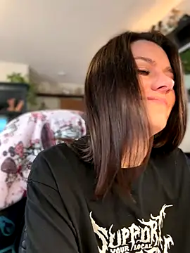 LadyLena1 online show from 10-05-25, 06:09