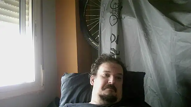 porkorossy online show from 10-18-25, 07:43