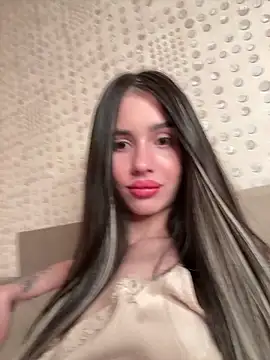 SofiaLaLight online show from 05-01-26, 07:19