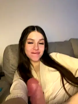 SofiaLaLight online show from 11-15-25, 03:21