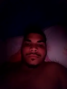 Snapshot of willsafado02 chatting on 10-22-25, 05:29 willsafado02 online show from 10-22-25, 05:29