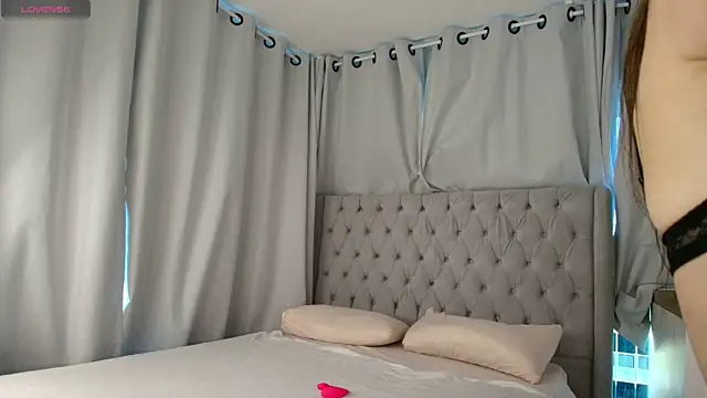 Skinny Alice online show from 04-16-26, 11:11