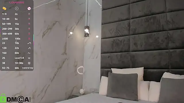 Skinny Alice online show from 10-20-25, 01:18