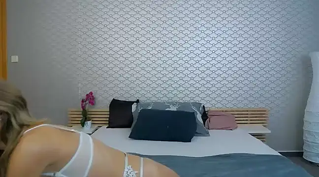 RebekaRalf online show from 03-05-25, 07:17