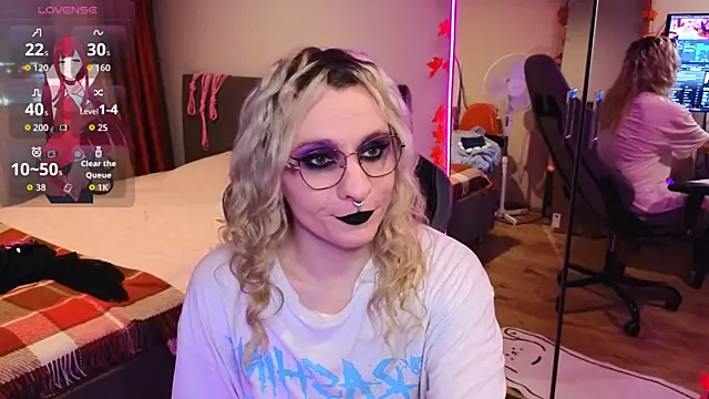 Lori Myaf online show from 11-06-25, 02:10