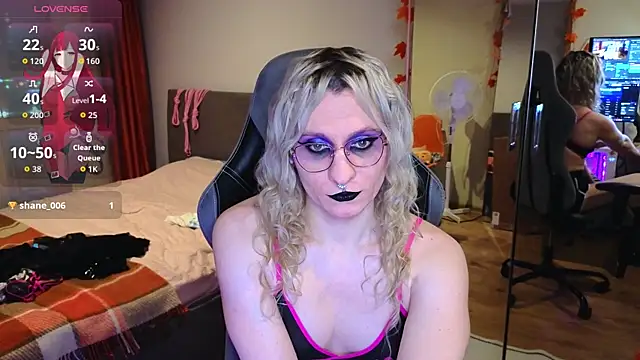 Lori Myaf online show from 11-08-25, 02:09