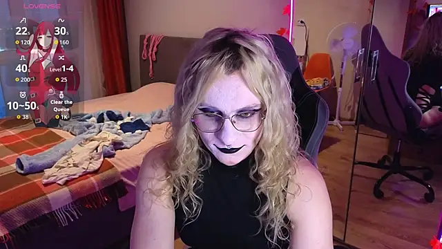 Lori Myaf online show from 10-15-25, 02:47