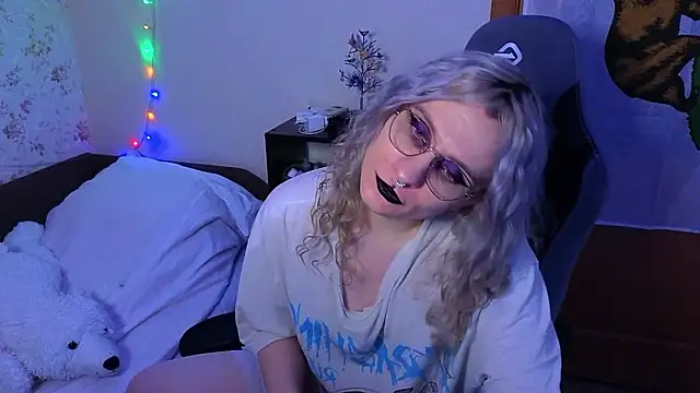 Lori Myaf online show from 01-15-26, 02:09