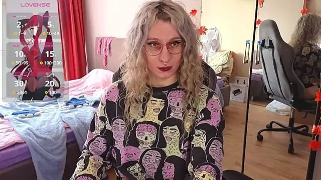 Lori Myaf online show from 09-19-25, 02:32