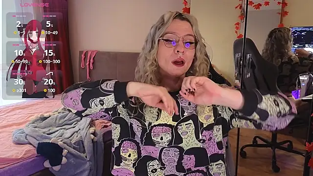 Lori Myaf online show from 09-25-25, 03:07