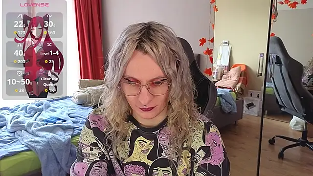 Lori Myaf online show from 09-17-25, 02:52