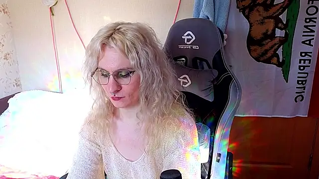 Lori Myaf online show from 03-28-26, 01:23