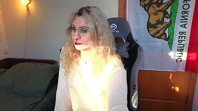 Snapshot of Lori_Myaf chatting on 02-05-26, 11:28 Lori Myaf online show from 02-05-26, 11:28