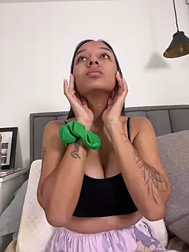 DianaHopson online show from 12-20-25, 10:40