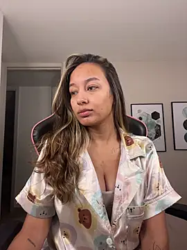 DianaHopson online show from 10-12-25, 12:23