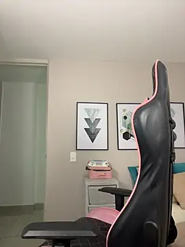 DianaHopson online show from 11-13-25, 10:30