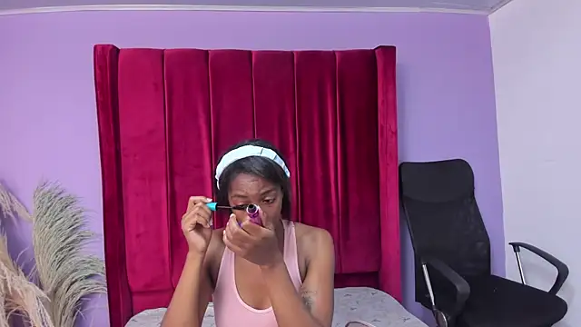Shanelle   online show from 05-05-26, 03:26