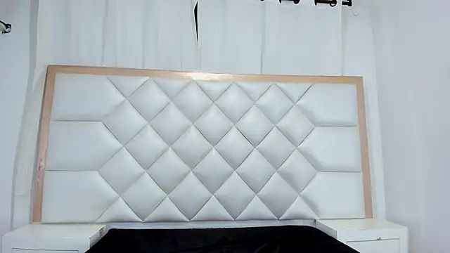 Shanelle   online show from 10-29-25, 01:32