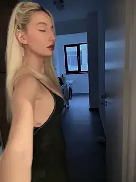 Ella Charm online show from 09-10-25, 03:55