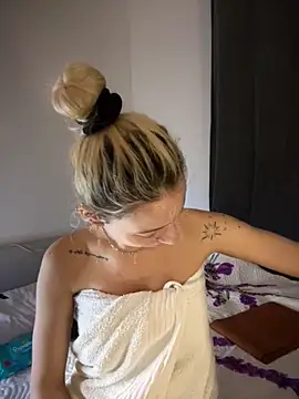 Ella Charm online show from 10-24-25, 03:33