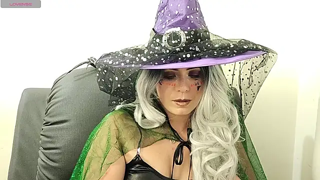 irinasweet27 online show from 10-31-25, 01:46