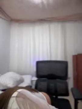lilian prada online show from 05-10-26, 06:32