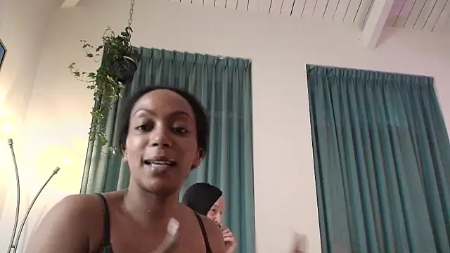 ROXYNL online show from 02-19-26, 05:54