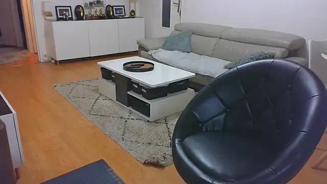 sarametisse26 online show from 10-06-25, 06:14