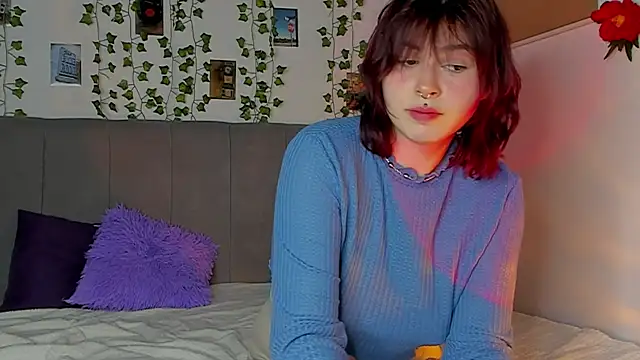 Snapshot of miss_Lizzy chatting on 02-16-25, 05:15 miss Lizzy online show from 02-16-25, 05:15