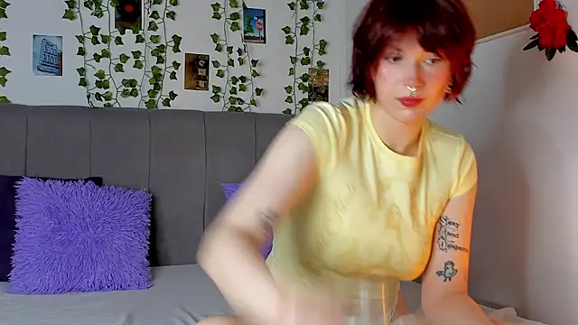 miss Lizzy online show from 05-13-26, 01:12