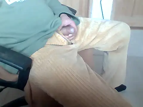 Whaleboy online show from 11-11-25, 06:41