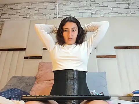 AngelaLinaresx69 online show from 07-21-26, 07:48