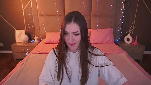 Snapshot of EmmyCharmm chatting on 02-10-26, 06:56 EmmyCharmm online show from 02-10-26, 06:56