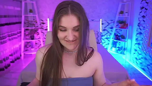 EmmyCharmm online show from 05-21-26, 05:49