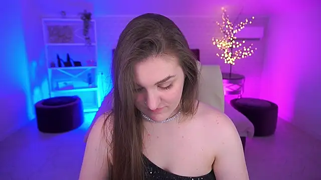 EmmyCharmm online show from 05-25-26, 06:01