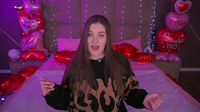 Snapshot of EmmyCharmm chatting on 02-13-26, 06:57 EmmyCharmm online show from 02-13-26, 06:57