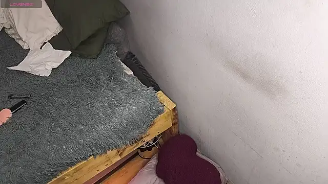 LoveInAllHoles online show from 03-29-26, 09:49