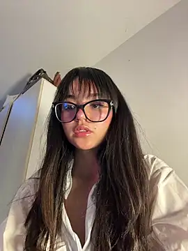 Olivia xd  online show from 11-14-25, 05:44