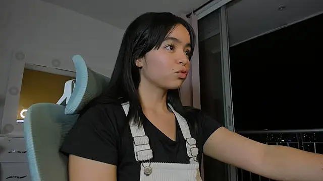 Olivia xd  online show from 12-08-24, 01:08