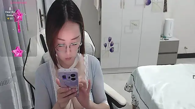 Snapshot of -orange_ chatting on 07-15-26, 03:13 -orange online show from 07-15-26, 03:13