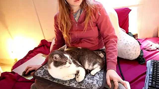 xxpixeyxx online show from 12-15-25, 02:45