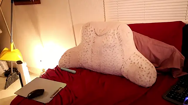 xxpixeyxx online show from 12-15-25, 02:17