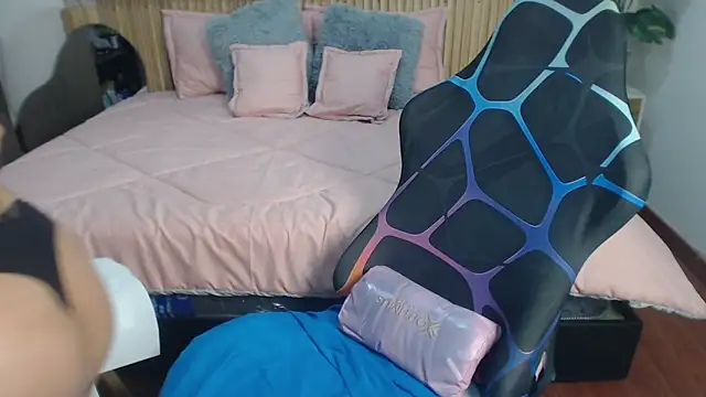 rose meyer online show from 09-28-25, 03:19