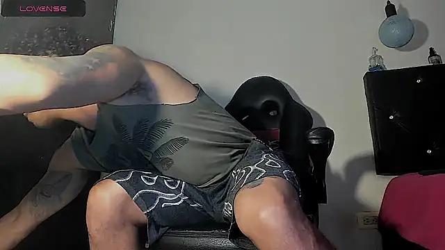 FuckHardlove online show from 11-25-25, 02:01