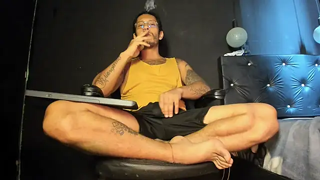 FuckHardlove online show from 06-04-26, 04:00