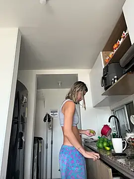 Ameellie online show from 02-05-26, 03:41