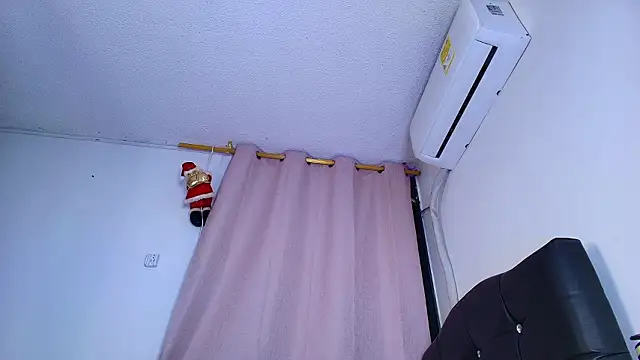 Mia depp online show from 02-03-26, 02:53