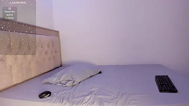 Letizia West  online show from 09-24-25, 06:31