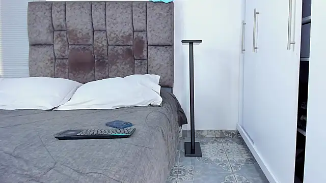 Zack Froone online show from 10-11-25, 04:30