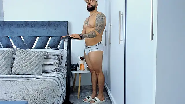 Zack Froone online show from 11-06-25, 01:59